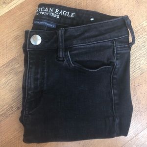American Eagle - Super Stretch Black Skinny Jeans